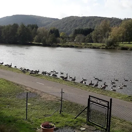 Шале Le Logis Des Autre Vireux-Wallerand