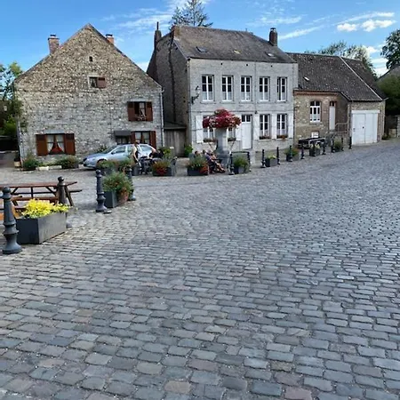 Le Logis Des Autre Шале *