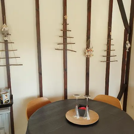 Шале Le Logis Des Autre Vireux-Wallerand