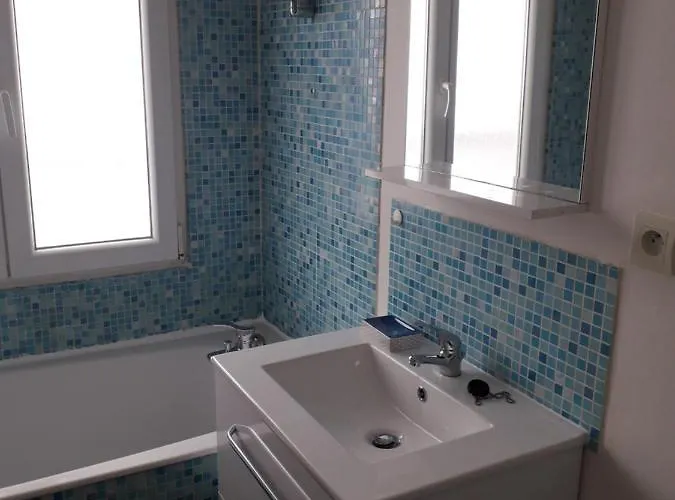 Le Logis Des Autre Chalet *