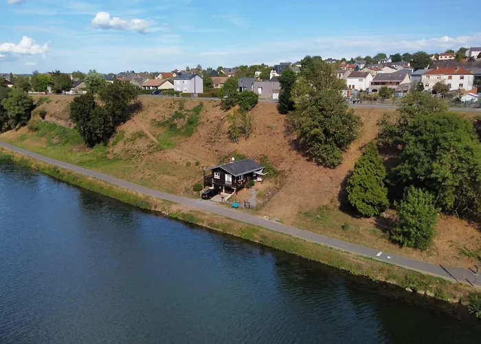 Le Logis Des Autre Chalet *